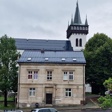 Apartman U Kostela Semily Luaran gambar